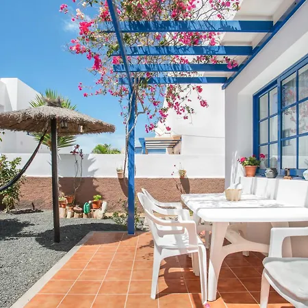Casa Rosa Feriehus *